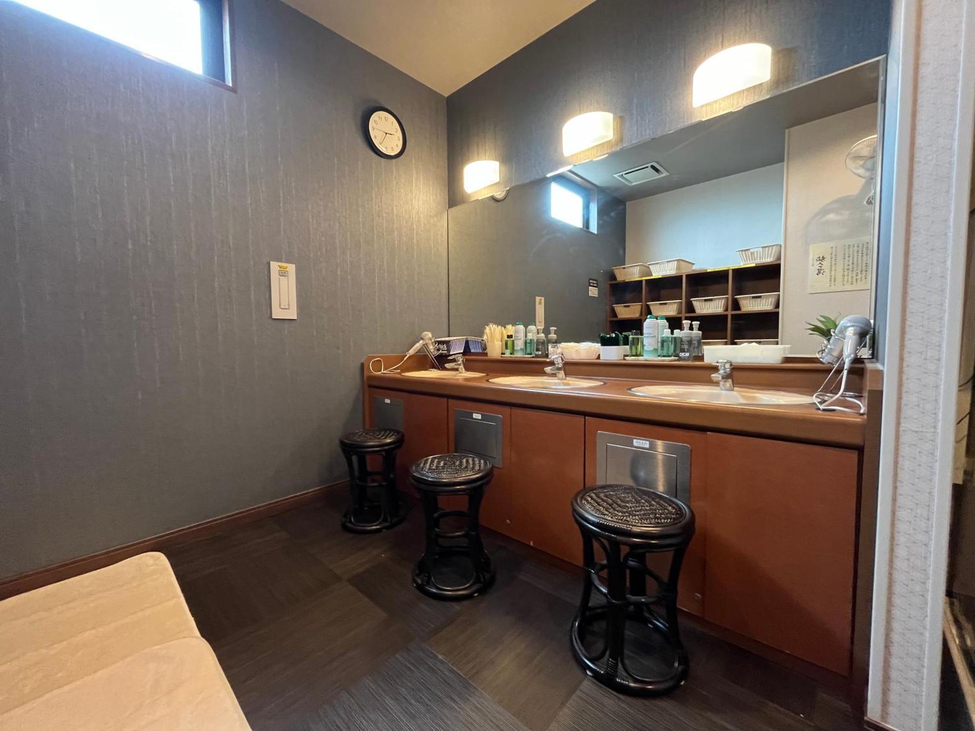 Hotel Route-Inn Mitsukaido Ekimae Dzsoszo Kültér fotó